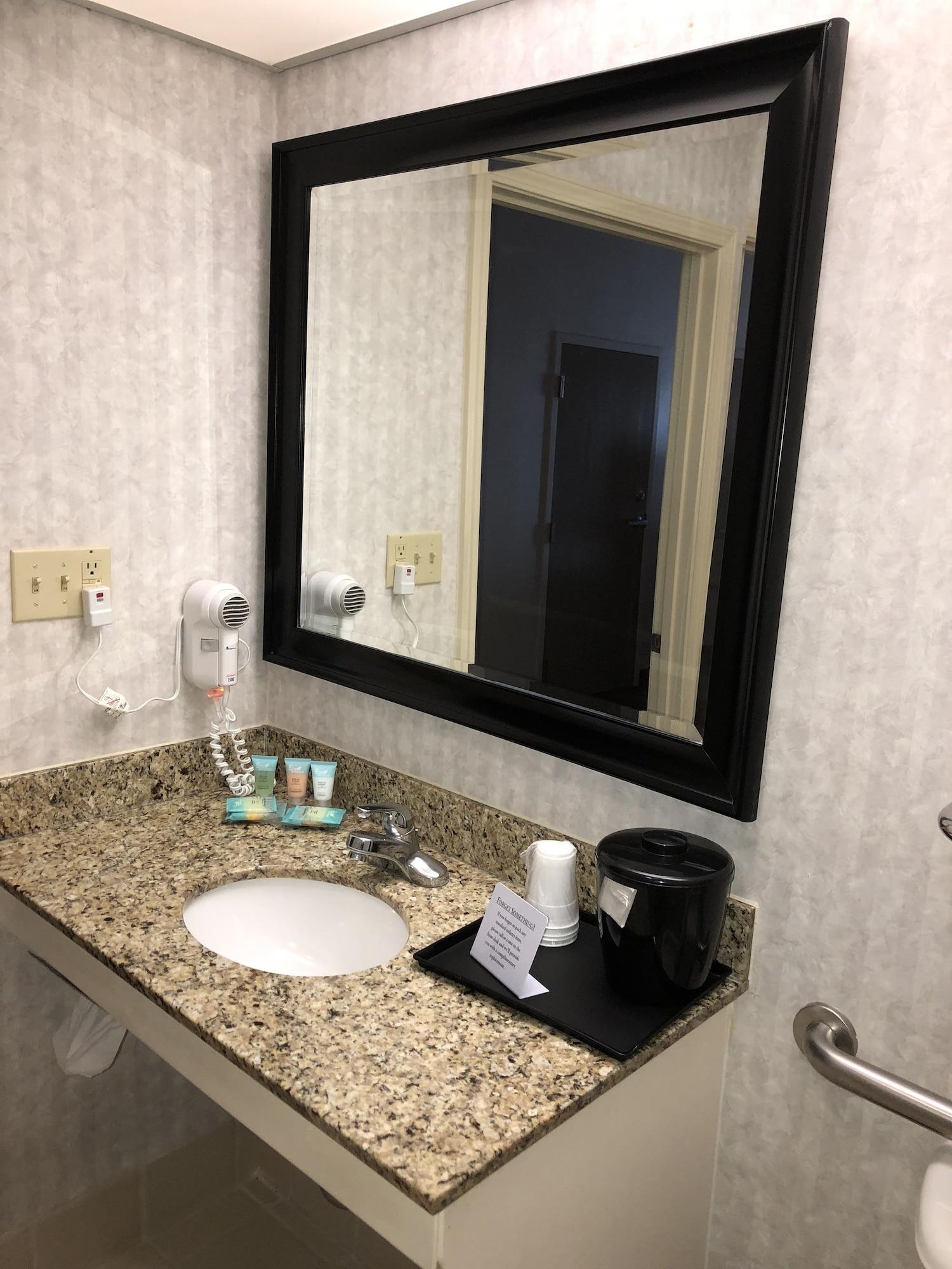 Millennium Inn Ellisville Exteriör bild