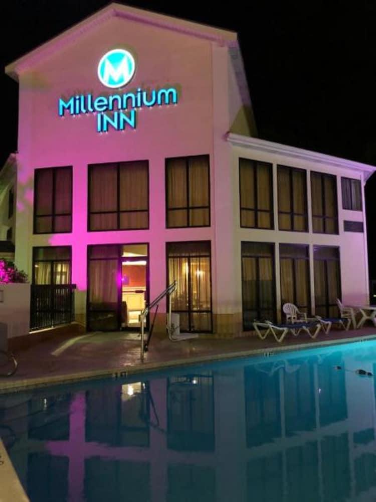 Millennium Inn Ellisville Exteriör bild