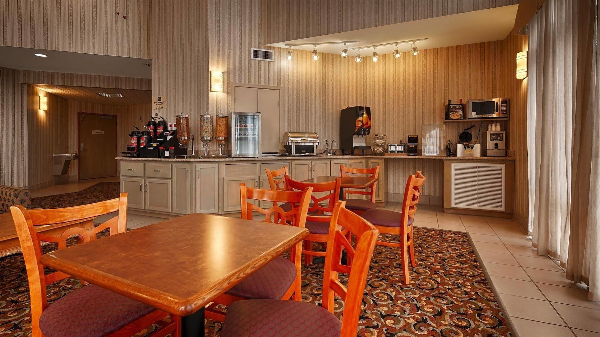 Millennium Inn Ellisville Exteriör bild